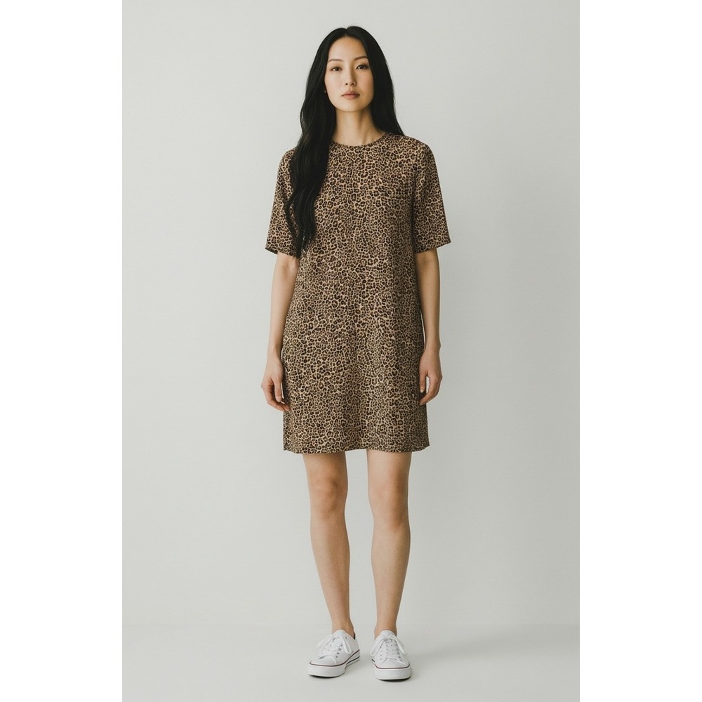 Reformation Leopard Print Shift Dress‎ Medium Brown Black Short Sleeve Mini Crew